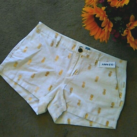 Old Navy Linen Shorts - Picture 1 of 7